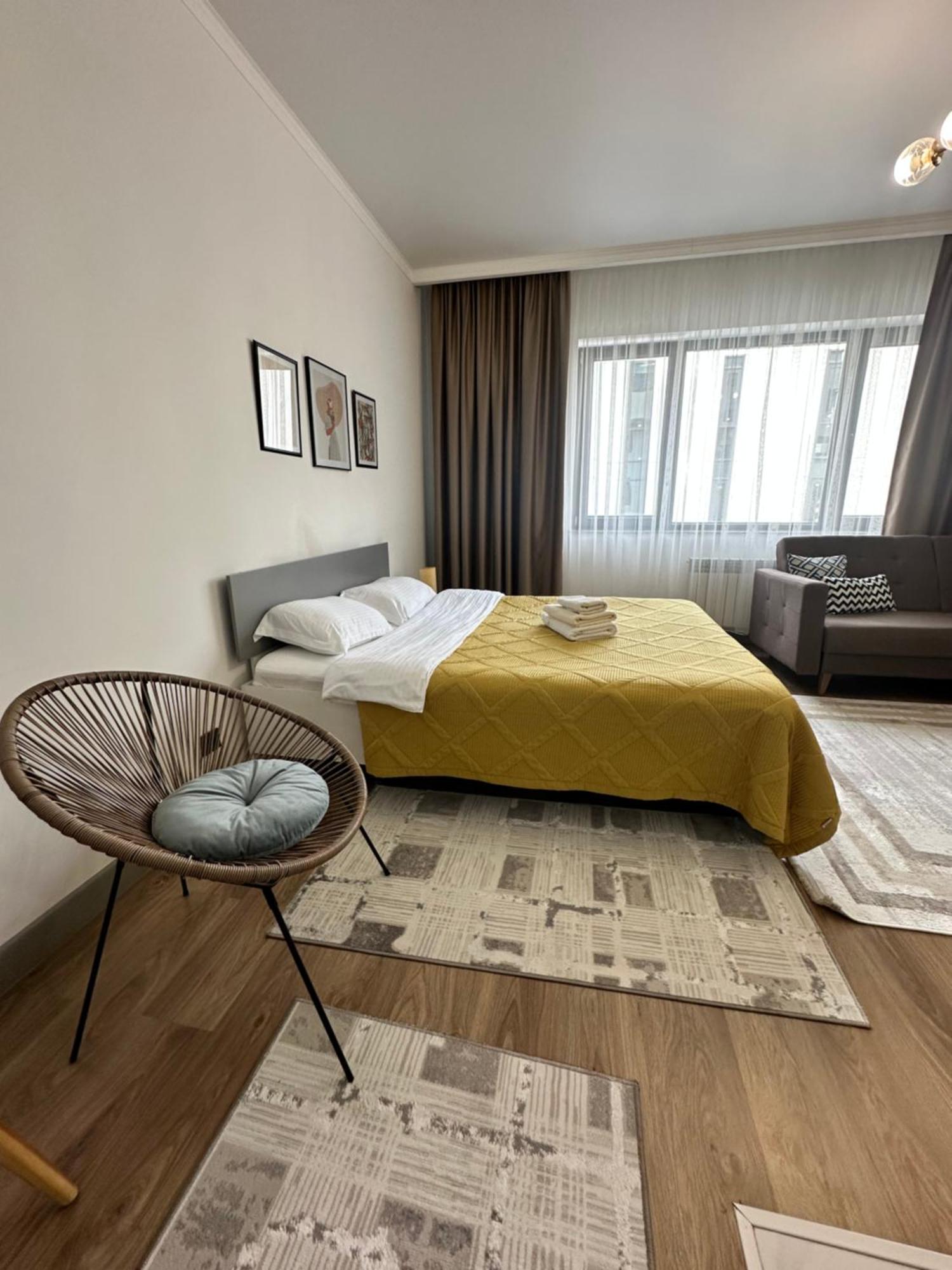 Студия В Теплых Тонах, Эксклюзив Almaty Eksteriør billede